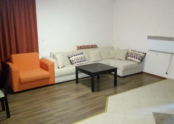 Bojinovi - Forest Nook 2 *